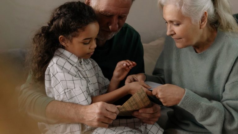 los abuelos pueden pedir la tenencia de los nietos